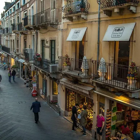 Casa Umberto I 公寓 *